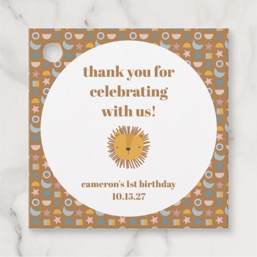Schattigee leeuw baby dier aangepaste verjaardag d bedankjes labels (Voorkant)