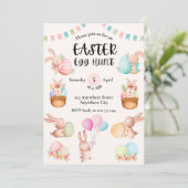Schattigee lente konijntjes paasuitnodiging kaart (Staand voorkant)