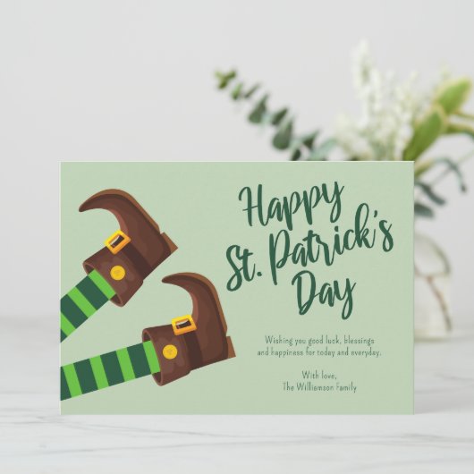 Schattigee Leprechaun Legs Green Happy St. Patrick Feestdagenkaart (Staand voorkant)