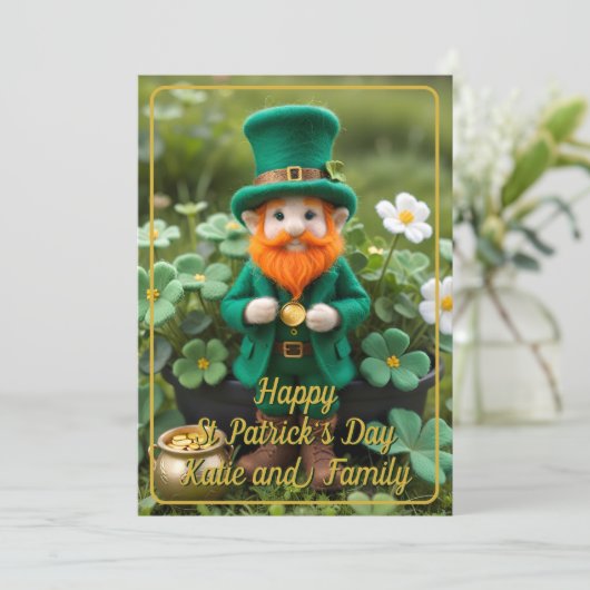 Schattigee Leprechaun Pot O' Gold St Patrick's Day Feestdagenkaart (Staand voorkant)