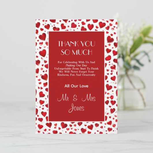 Schattigee liefde harten rood en wit bruiloft bedankkaart (Staand voorkant)