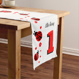 Schattigee lieveheersbeestjes met Hearts Table Run Korte Tafelloper