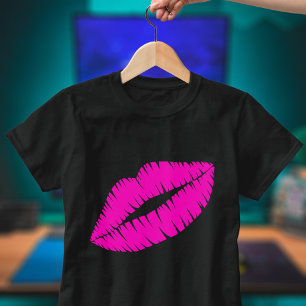 Schattigee Lipstick Kiss Hot Pink Lips T-shirt