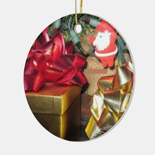 Schattigee Little Santa & Gifts Kerstversiering Keramisch Ornament (Links)