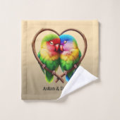 Schattigee Lovebirds Knuffelen in een hartvormige Bad Handdoek (Wasdoekje)