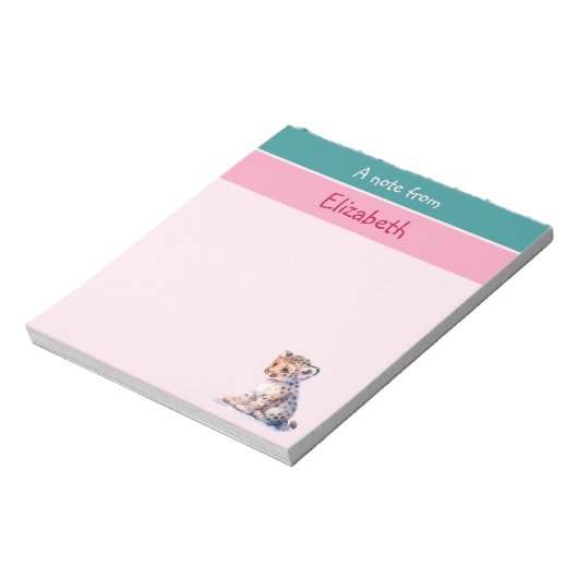 Schattigee luipaard aangepaste naam roze kinderen notitieblok (Linkerzijde)