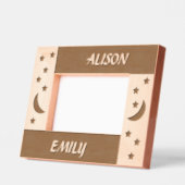 Schattigee maan en sterren met 2 aangepaste namen gegraveerde lijstjes (Links)