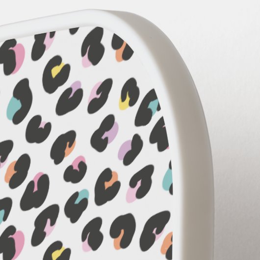 Schattigee meerkleurige luipaard print pickleball paddle (Links Detail)