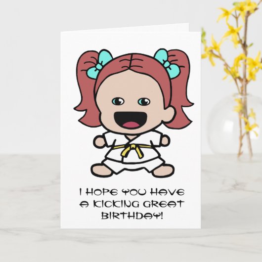 Schattigee meisje karate verjaardag Kaart (Gele Bloem)