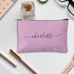 Schattigee meisjesminimalistische douanenaam | Lav Etui<br><div class="desc">Maak een statement met onze Schattigee Girly Minimalist Custom Name | Lavendel accessoire zakje! Houd uw essentials georganiseerd en stijlvol met deze schattige tas gepersonaliseerd met jouw naam. De zachte lavendelkleur voegt een vleugje vrouwelijkheid toe,  perfect voor dagelijks gebruik of reizen.</div>