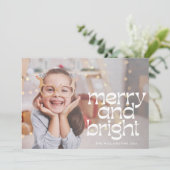 Schattigee Merry Bright White Text Photo Overlay Feestdagenkaart (Staand voorkant)