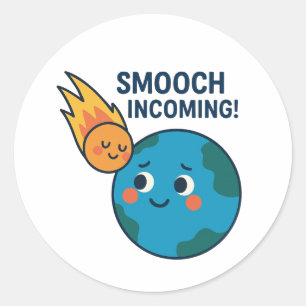 Schattigee Meteor en Earth Cartoon - "Smooch" Stic Ronde Sticker