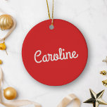 Schattigee minimalistische scripttypografie naam r keramisch ornament<br><div class="desc">Dit schattige keramische ornament is voorzien van leuke scripttypografie, ideaal om te personaliseren met de namen van kinder of kleinkinderen. Het speelse maar elegante ontwerp voegt een zoete toets toe aan uw vakantiedecor, terwijl het rode en witte kleurenschema feestelijk vrolijk is. Het is een doordachte herinnering die familieleden zullen koesteren,...</div>