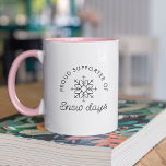 Schattigee minimalistische sneeuwdagen mok<br><div class="desc">Omarm de❄️magie van sneeuwdagen met deze minimalistische mok,  uw gezellige metgezel voor winteravonturen! Laat de volumineuze prints achter en laat de zachte vlokken uw stijl inspireren. Afbeelding een delicaat sneeuwvlok icoon sierlijk dansen,  fluisteren "Laat de pret beginnen!" in stille tonen.</div>