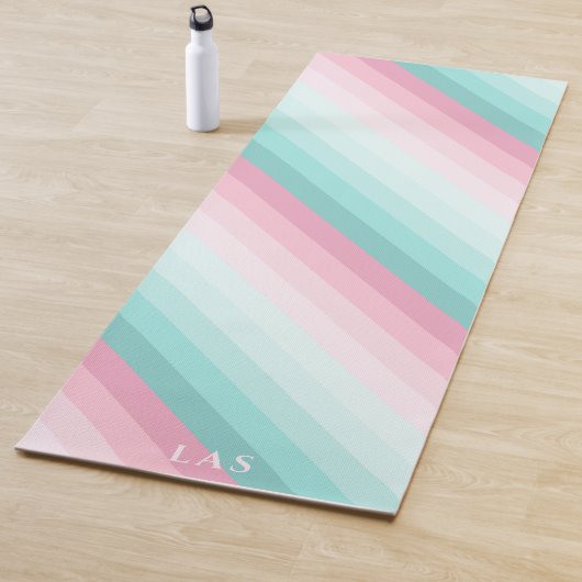Schattigee Mint Groen en Blush Roze Diagonale Stre Yogamat (In situ)