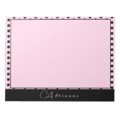 Schattigee Monogrammed Roze met Zwarte Polka Dots Notitieblok (Voorkant)