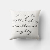 Schattigee Mopshond met Roze Boog Gepersonaliseerd Kussen (Achterkant)