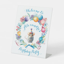 Schattigee muis met een party Pet Reclamebord Met Voetstuk