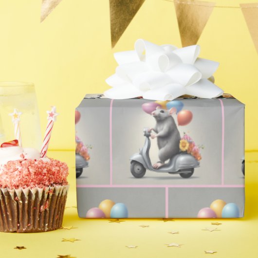 Schattigee muis op een scooter cadeaupapier (Verjaardagsfeest)