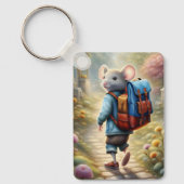 Schattigee muisjongen op weg naar school, geperson sleutelhanger (Voorkant)