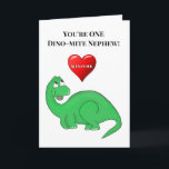 Schattigee neef zoontje 1e verjaardag dinosaurus K Kaart<br><div class="desc">Personaliseer dit wenskaart voor je neefje,  zoontje of geliefde kleine jongen! Perfect voor tantes en ooms,  mama's en papa,  of iedereen die op zoek is naar de perfecte manier om hun speciale jongen een zeer gelukkige 1e verjaardag te wensen!</div>