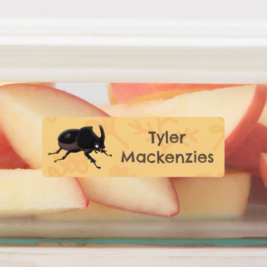 Schattigee neushoornkever cartoon gepersonaliseerd labels (Aangebracht)