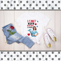 Schattigee nostalgische verpleegster pinup in verp