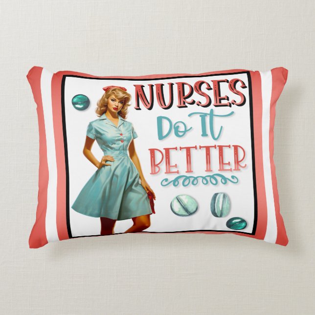Schattigee nostalgische verpleegster pinup verplee accent kussen (Voorkant)