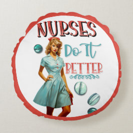 Schattigee nostalgische verpleegster pinup verplee rond kussen
