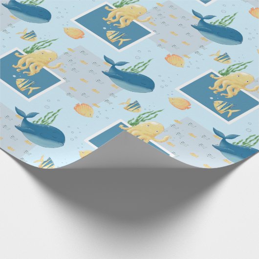 Schattigee Oceaandieren Blauwe Baby onder water Cadeaupapier (Hoek)
