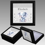 Schattigee olifantensterren Voeg naam toe Grijze a Cadeaudoosje<br><div class="desc">Keepsake Gift Box voor kinderen. Personaliseer met een naam. Met een schattige olifant,  stippen en sterren met de kleuren grijs en wit.</div>