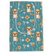 Schattigee Oranje Puppy Flowers Medium Cadeauzakje (Voorkant)