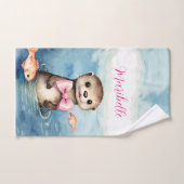 Schattigee otter gepersonaliseerd meisje bad handdoek (Handdoek)
