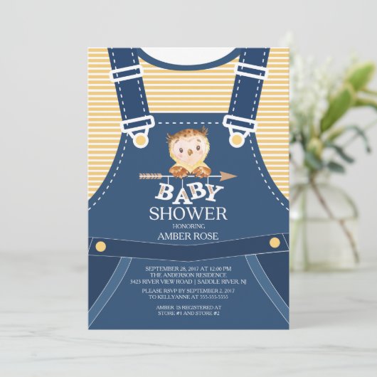 Schattigee Overalls Woodland Owl Baby shower Invit Kaart (Staand voorkant)