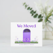 Schattigee Paarse Deuren Bloemen We Moved Aankondi Briefkaart (Staand voorkant)