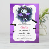 Schattigee Paarse heks Halloween Kaart (Staand voorkant)