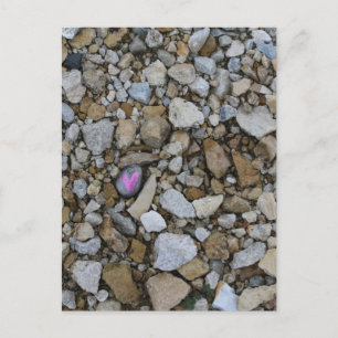Schattigee Paarse Little Heart op Black Rock in Ro Briefkaart