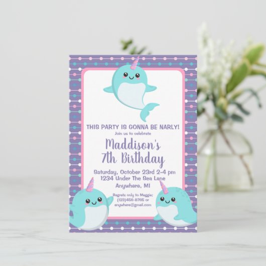 Schattigee Paarse onder het Zee Narwhal Verjaardag Kaart (Staand voorkant)