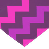 Schattigee Paarse Roze Chevrons Grote Tafelloper (Hoek)