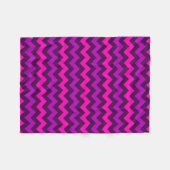 Schattigee Paarse Roze Chevrons Kleine Fleece Deke Deken (Voorkant (Horizontaal))