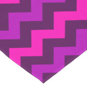 Schattigee Paarse Roze Chevrons Kleine Tafelloper (Hoek)