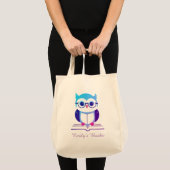 Schattigee paarse uil op boek gepersonaliseerd bib tote bag (Voorkant (product))