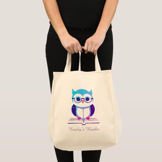 Schattigee paarse uil op boek gepersonaliseerd bib tote bag (Voorkant (product))