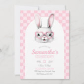 Schattigee paashaas verjaardagsuitnodiging of eier kaart (Voorkant)