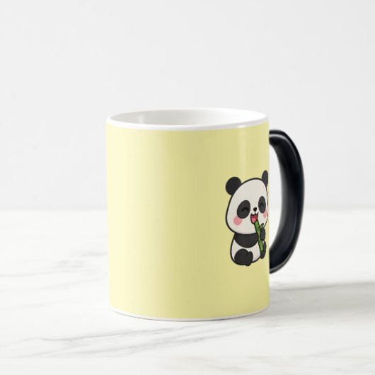 Schattigee Panda Eten Bamboe – Fun Coffee Mok (Voorkant rechts)