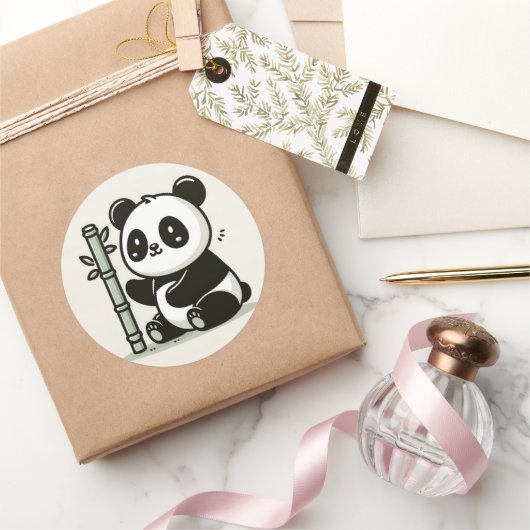 Schattigee panda met bamboe ronde sticker (Geschenken)