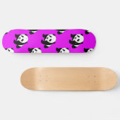 Schattigee Panda; Neon Paarse, Zwart & Wit Skateboard (Horizontaal)