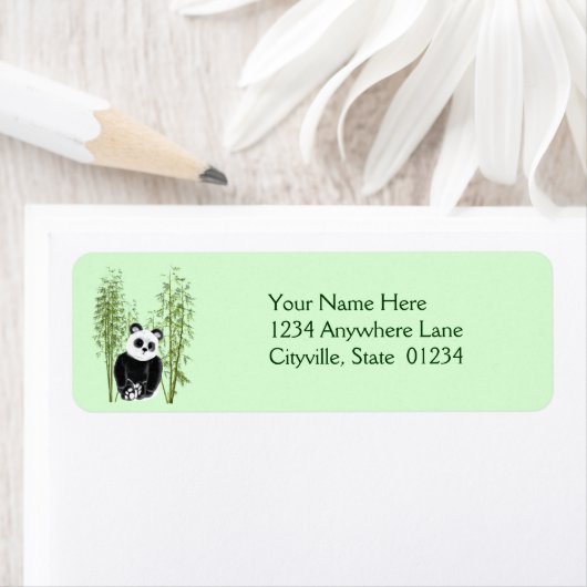 Schattigee Panda Zittend in Bamboe Etiket (Insitu)