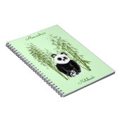 Schattigee Panda Zittend in Bamboe Notitieboek (Rechterzijde)