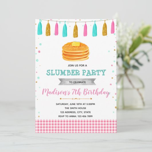 Schattigee pannenkoekverjaardagsuitnodiging kaart (Staand voorkant)